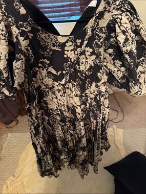 Black Floral Puff-Sleeve Mini Dress